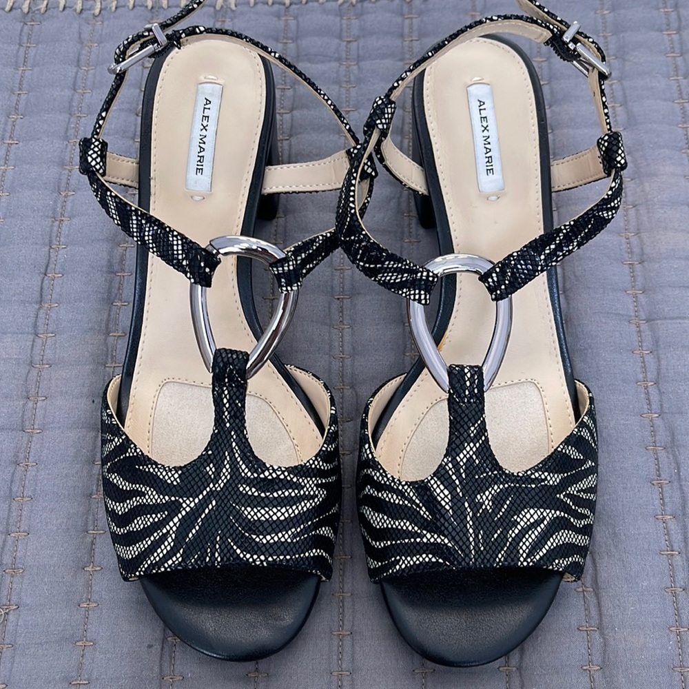 Alex Marie sandal 8 1/2 NWT